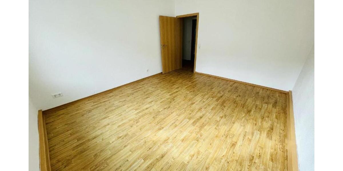 3 Raum Wohnung mit Balkon, modernen Bad mit Wanne & Dusche. - Etagenwohnung Gera Alt-Bieblach | Angebot:26876253