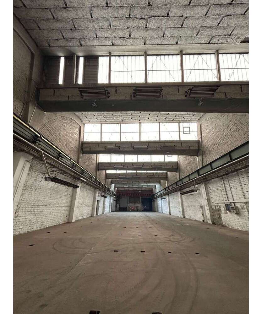 Halle in Berlin 15.836,12 € 2037 m²