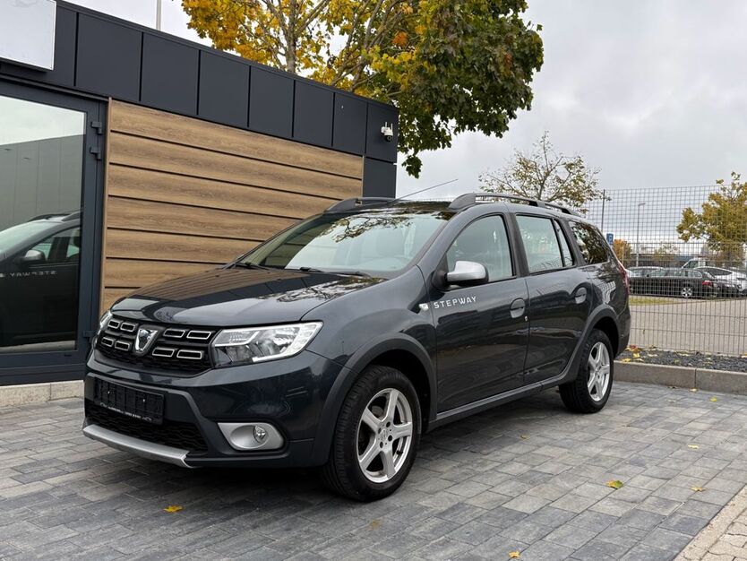 Dacia Logan 71.000 km 8.900 € Baden-Württemberg - Nagold 72202