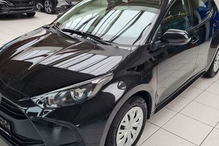 Toyota Yaris 25.000 km 17.950 &euro; Kall 53925