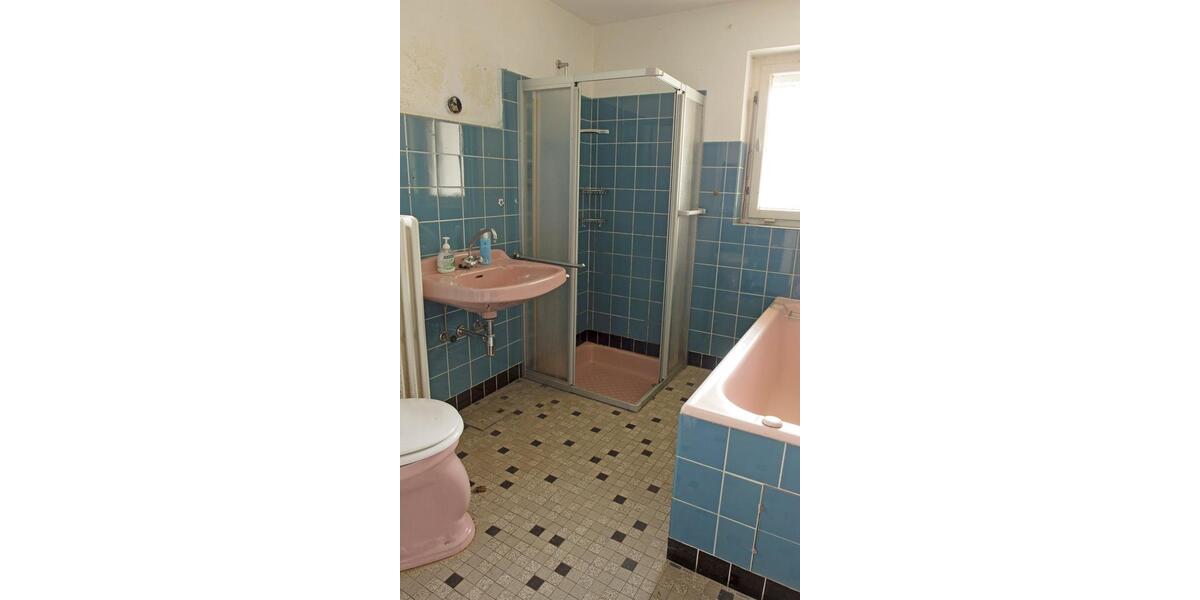 Einfamilienhaus Südheide Unterlüß - 8 Zimmer, 170 m&sup2;, 160.000&euro; | Angebot:26763223