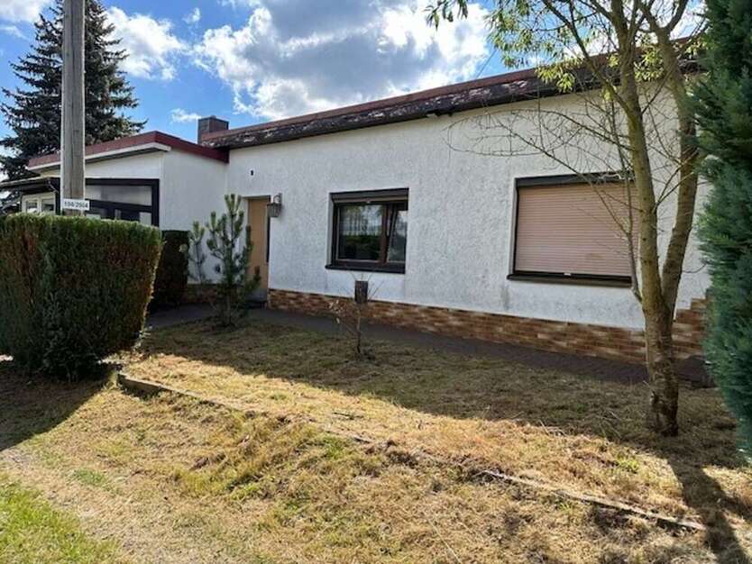 Schöner und massiver Wochenendbungalow in super Lage 2 zimmer