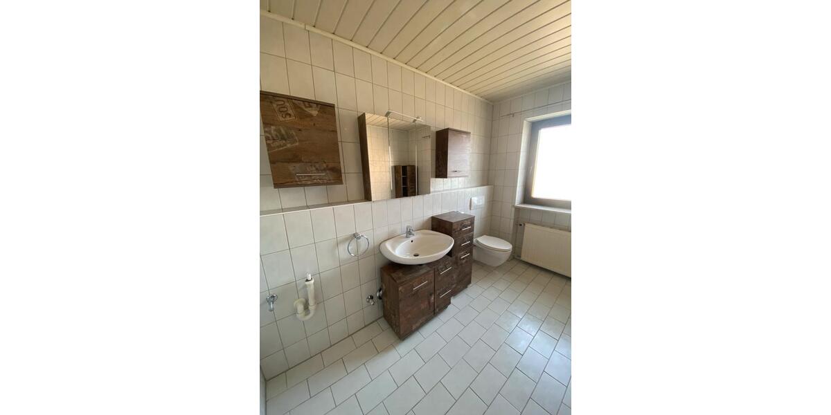 Dachgeschoßwohnung Luhe-Wildenau Wildenau - 2 Zimmer, 109 m&sup2;, 950&euro; | Angebot:25406667