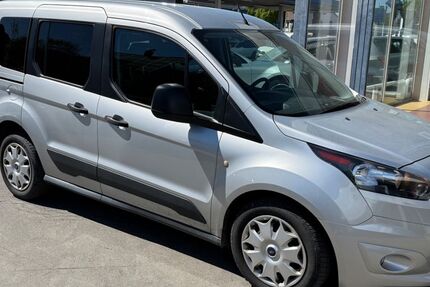 Ford Tourneo Connect 126.000 km 8.950 &euro; Niestetal 34266
