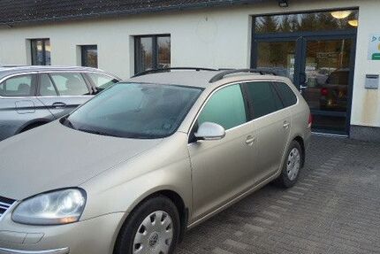 VW Golf 218.937 km 2.385 &euro; Jaenschwalde 03197
