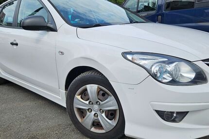 Hyundai i30 172.071 km 1.890 &euro; Nürnberg 90431