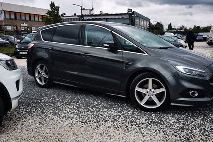Ford S-Max 136.400 km 15.500 &euro; Illertissen 89257