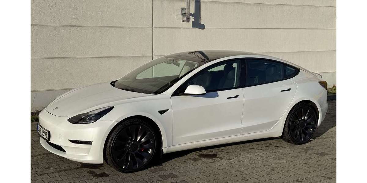 Tesla Model 3 43.500 km 27.900 &euro; Berlin 12351