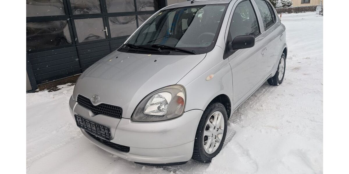 Toyota Yaris 94.600 km 1.998 &euro; Bünde 32257