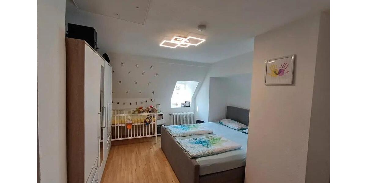 Dachgeschoßwohnung Königswinter - 3 Zimmer, 65 m&sup2;, 725&euro; | Angebot:26566409