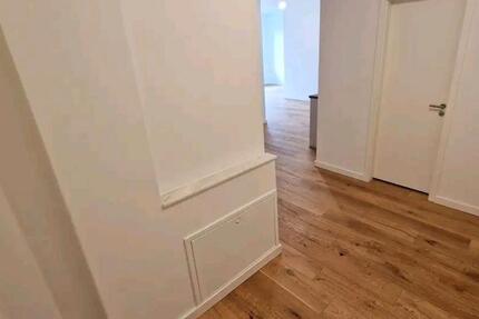 Helle 4-Zimmer Wohnung in WünsdorfWaldstadt zimmer