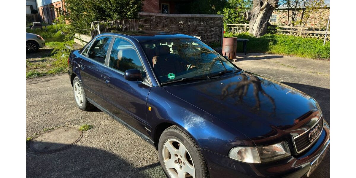 Audi A4 300.000 km 3.200 &euro; Wismar 23966