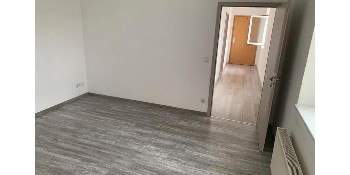 Etagenwohnung Schleiz - 3 Zimmer, 82 m&sup2;, 530&euro; | Angebot:26225826