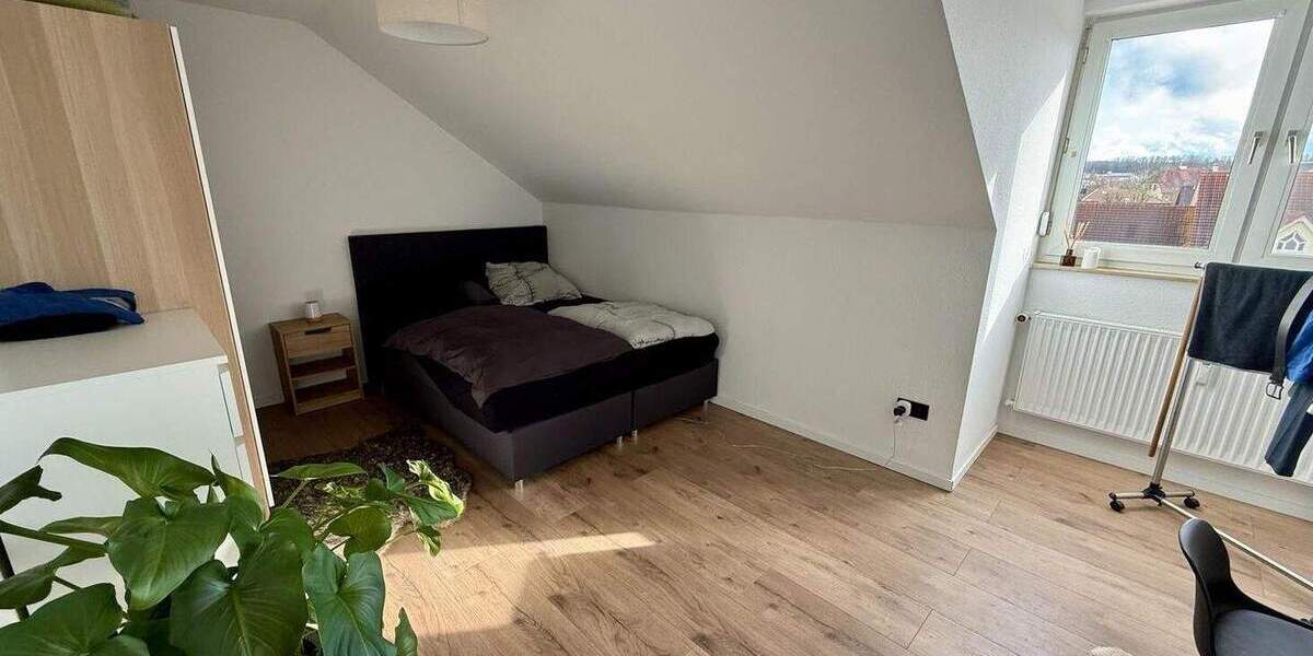 Etagenwohnung Uffenheim - 3 Zimmer, 92 m&sup2;, 175.000&euro; | Angebot:25357305
