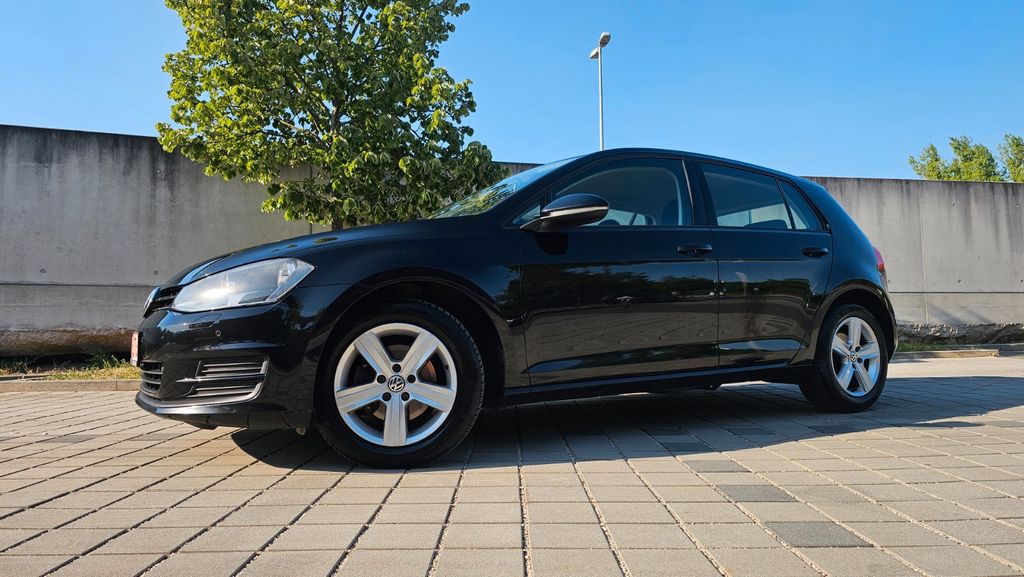 VW Golf 260.511 km 7.489 &euro; Nürnberg 90431