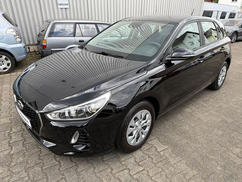 i30