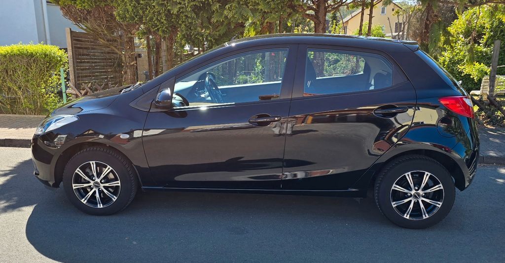 Mazda 2 42.000 km 6.299 &euro; Fuldabrück 34277
