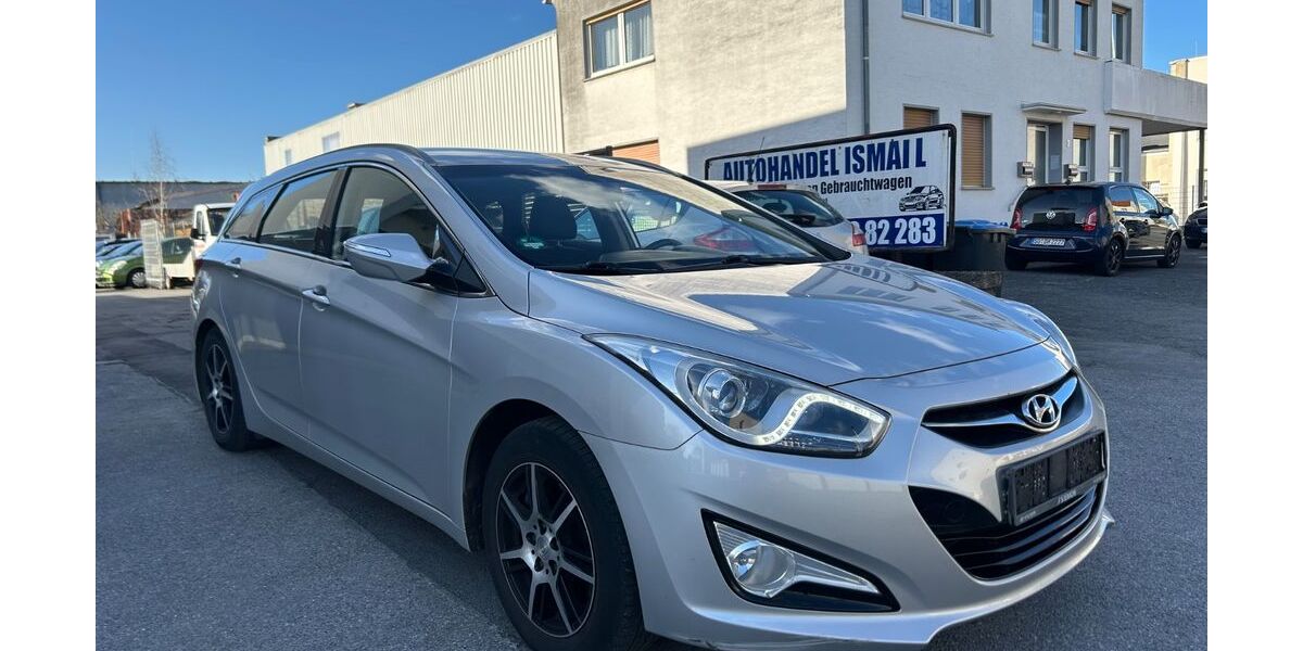 Hyundai i40 160.000 km 4.399 &euro; Soest 59494