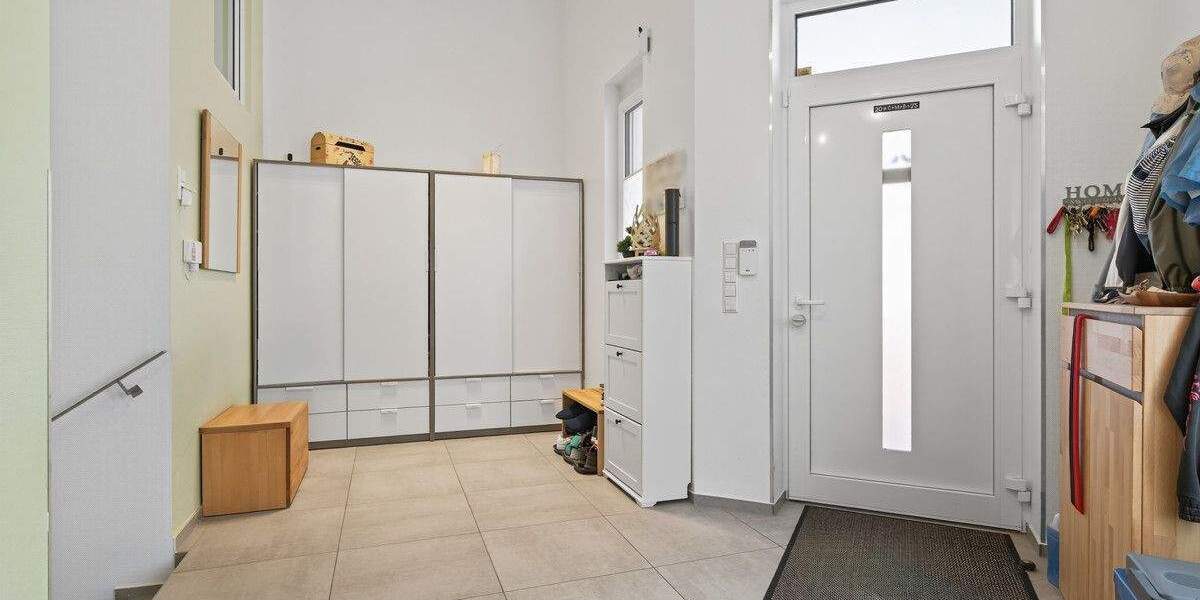 Doppelhaushälfte Malsch - 7 Zimmer, 243 m&sup2;, 775.000&euro; | Angebot:24860356