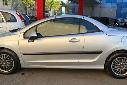 Peugeot 207 75.800 km 4.950 &euro; Krefeld 47799