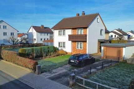 Freistehendes Einfamilienhaus mit tollem Grundstück in Bad Arolsen 5 zimmer