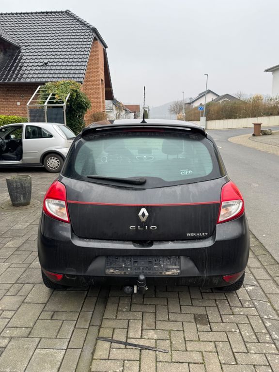 Renault Clio 169.417 km 1.500 € Eitorf 53783