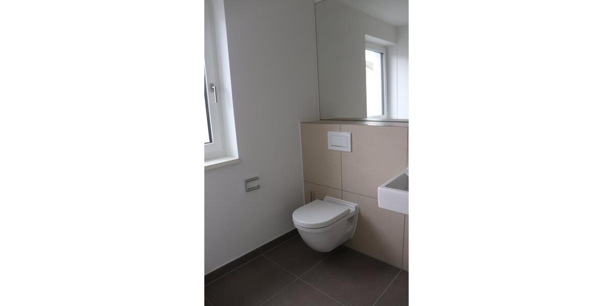 Etagenwohnung Freilassing - 2 Zimmer, 66 m&sup2;, 850&euro; | Angebot:26660068