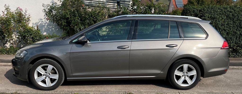 VW Golf 157.500 km 10.500 € Owen 73277