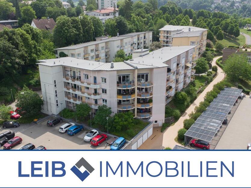 Barrierefreie 2-Zimmer-Wohnung mit Einbauküche, Balkon, Aufzug und KFZ-Stellplatz