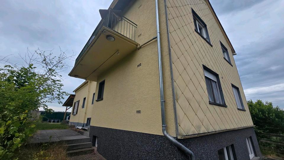 Mehrfamilienhaus, Wohnhaus Homburg - 7 Zimmer, 200 m&sup2;, 285.000&euro; | Angebot:27074884