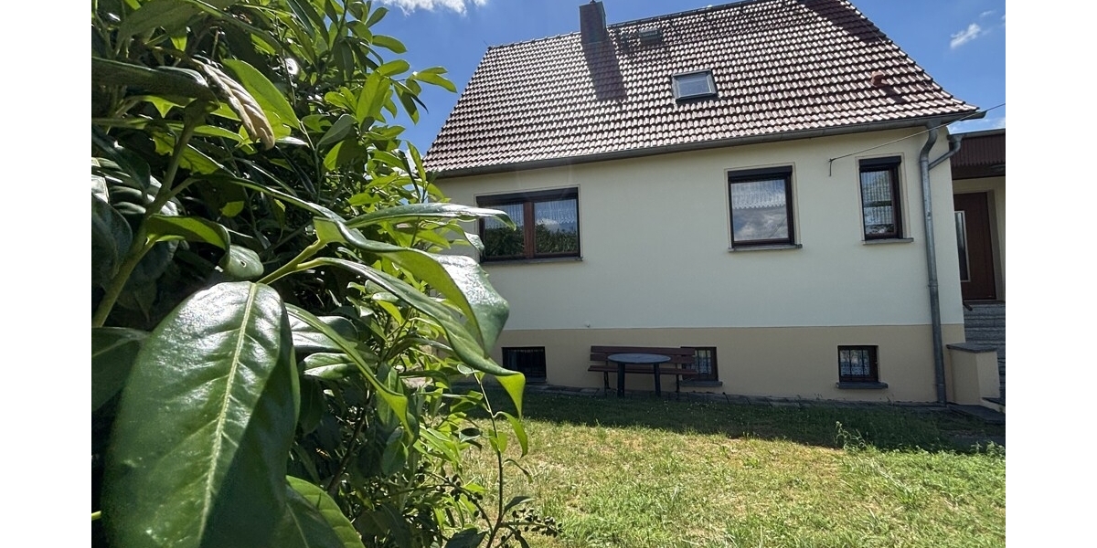 Großzügiges und idyllisch gelegenes Wohlfühlzuhause mit Wintergarten und großem Grundstück - Einfamilienhaus Klipphausen | Angebot:26990002