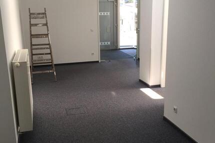 Vielseitige nutzbare moderne Gewerbeimmobilie in St. Ingbert zimmer