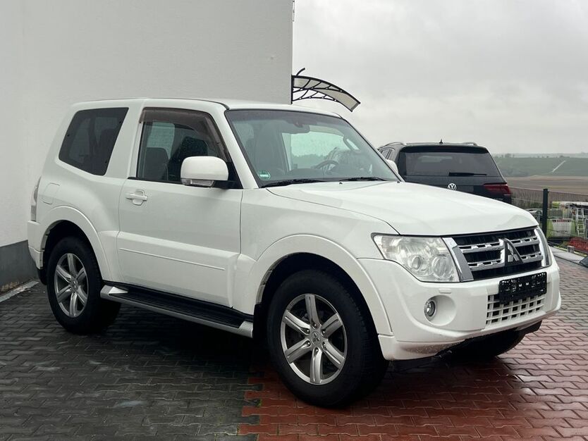 Mitsubishi Pajero 61.000 km 28.900 € Saulheim 55291
