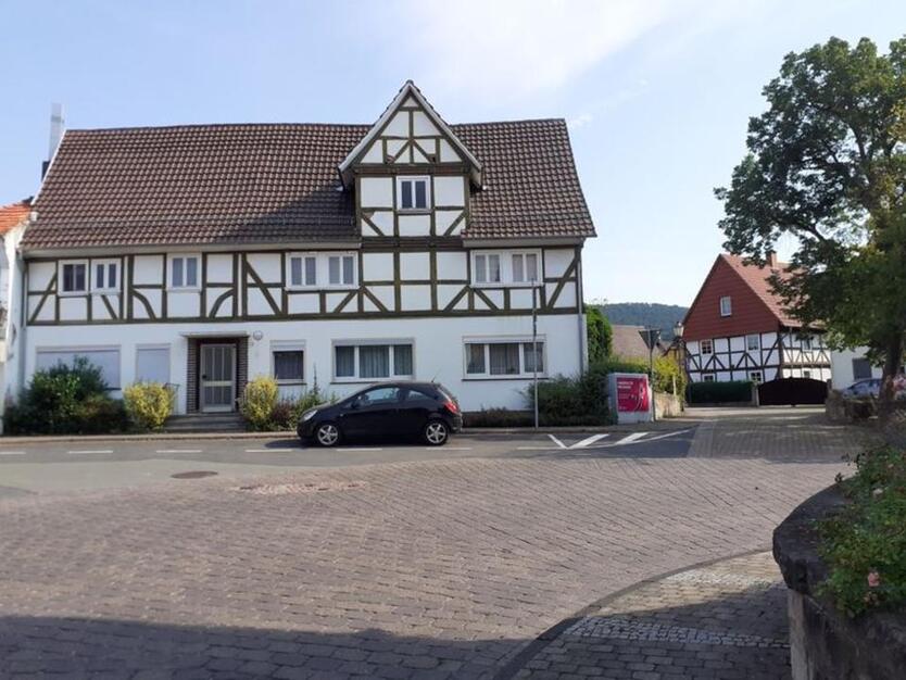 Haus mit Saal-mit Garten-viel Platz&Raum für eigene Ideen