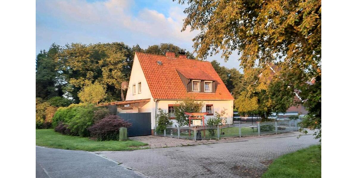 Haus, Eckgrundstück, Immobilie 6 zimmer