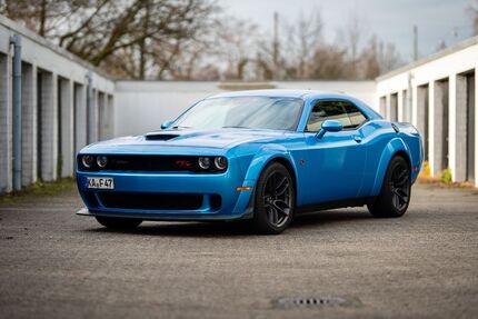 Dodge Challenger 28.100 km 52.850 &euro; Karlsruhe 76199