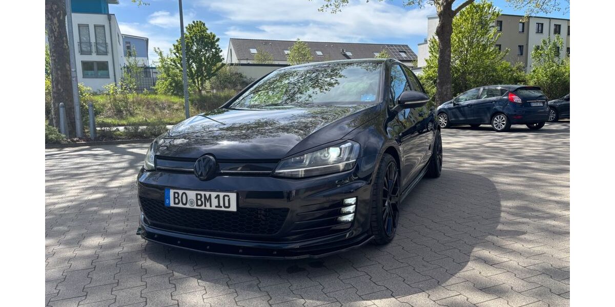 VW Golf 193.000 km 12.300 &euro; Bochum 44879