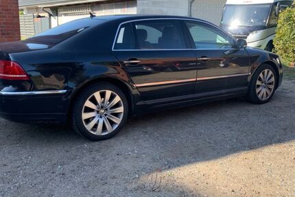 VW Phaeton 205.688 km 10.000 € Hamburg 22117