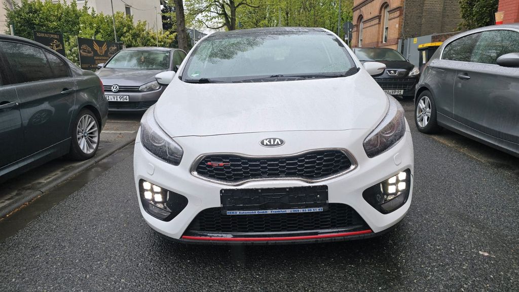 Kia ceed / Ceed 155.000 km 9.299 &euro; Mainz-kastel 55252
