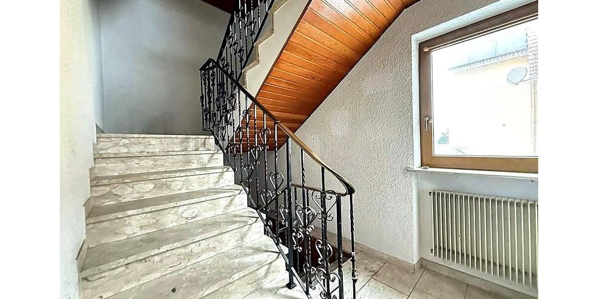 Einfamilienhaus Scheßlitz - 8 Zimmer, 315 m&sup2;, 169.000&euro; | Angebot:26636938