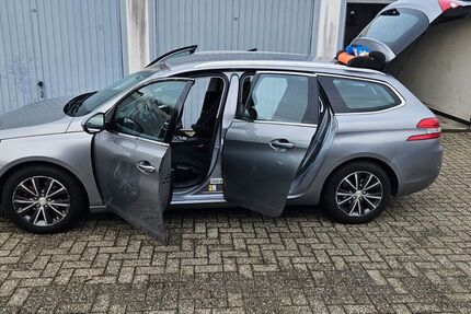 Peugeot 308 159.500 km 6.000 &euro; Papenburg 26871