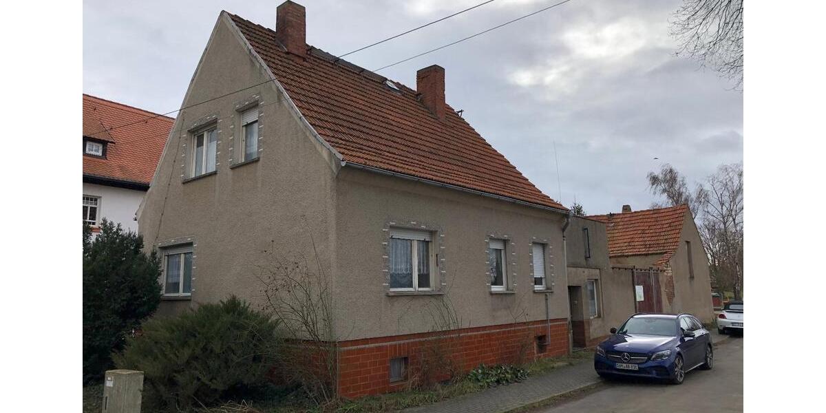 Einfamilienhaus Sömmerda - 7 Zimmer, 130 m&sup2;, 42.900&euro; | Angebot:26414472