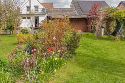 Haus Kamp-Lintfort Lintfort - 7 Zimmer, 174 m&sup2;, 393.000&euro; | Angebot:26413314