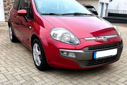 Fiat Punto Evo 118.000 km 2.900 &euro; Hüllhorst 32609