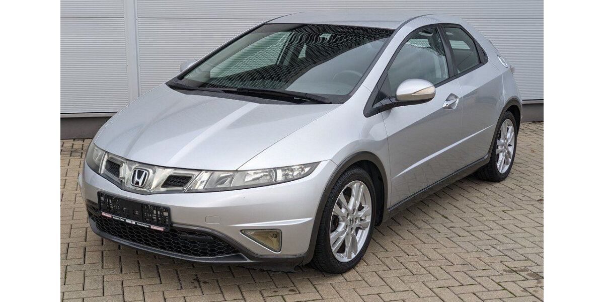 Honda Civic 64.990 km 7.580 &euro; Hoyerswerda 02977