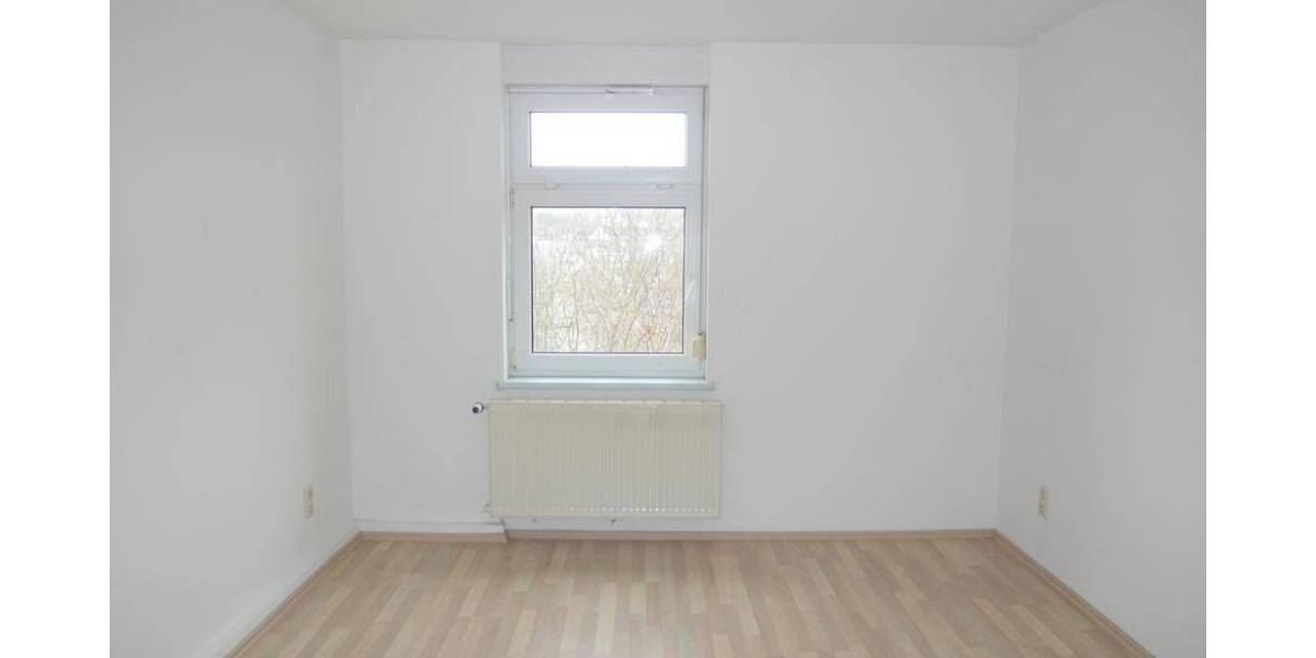 Etagenwohnung Döbeln Sörmitz - 3 Zimmer, 74 m&sup2;, 385&euro; | Angebot:26028680