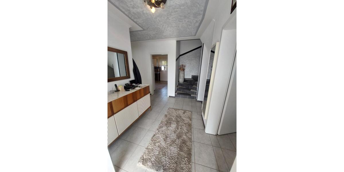 Einfamilienhaus Baesweiler - 8 Zimmer, 143 m&sup2;, 450.000&euro; | Angebot:25871723