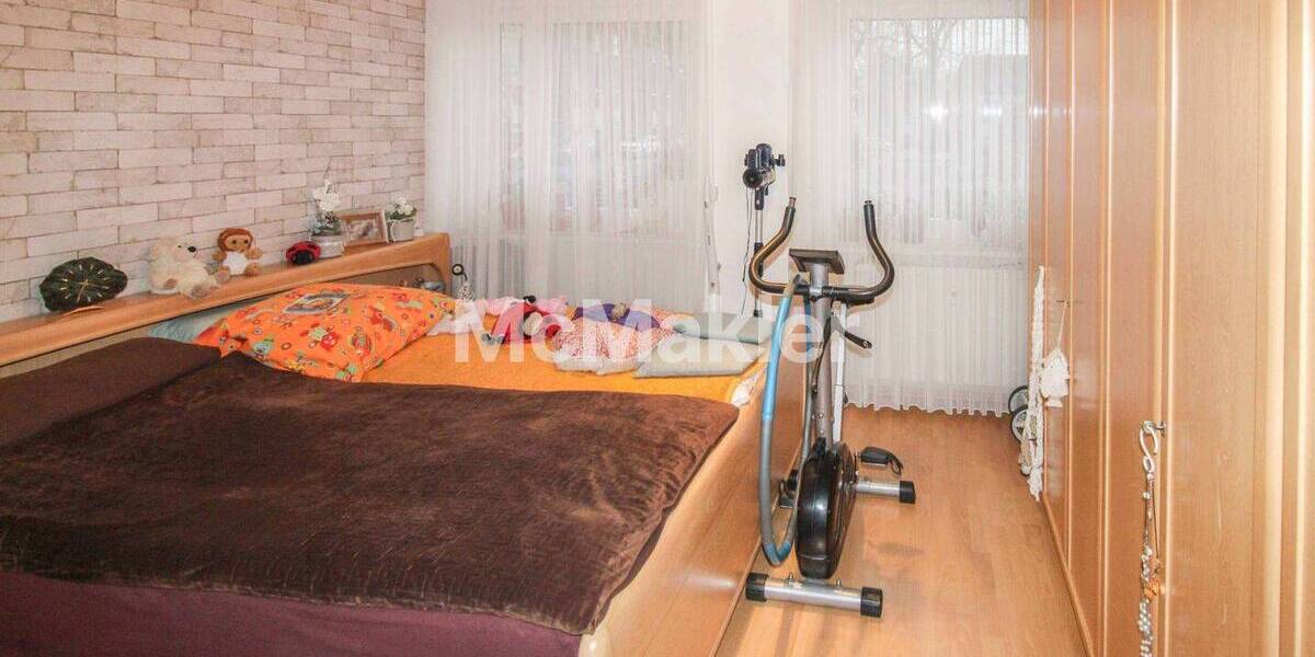 Etagenwohnung Gelsenkirchen Schalke - 3 Zimmer, 100 m&sup2;, 135.000&euro; | Angebot:26852981