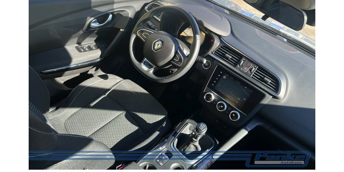 Renault Kadjar Equilibre 1.3*NAV*RFK*LED*S&S*Tempo* 20.000 km 17.990 &euro; Berlin 13187