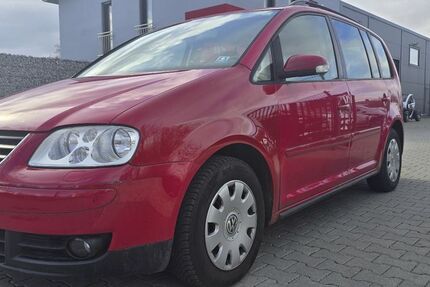 VW Touran 240.000 km 590 € Augsburg 86167